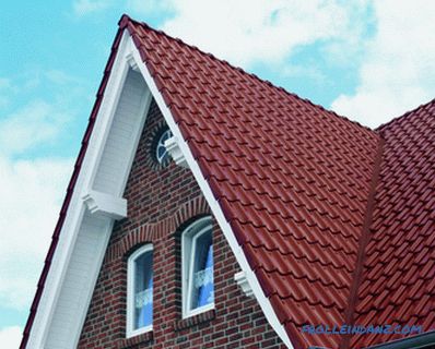 Čo je lepšie kov alebo ondulin pre strechu súkromného domu
