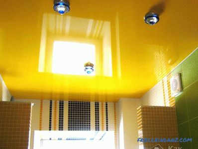 Dizajn strečových stropov v kúpeľni
