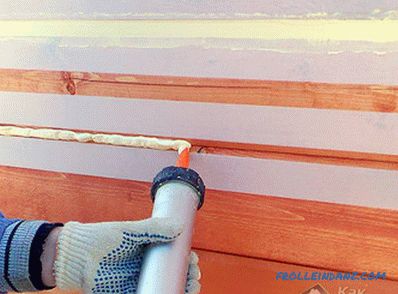 Tesnenie švov v drevených domoch
