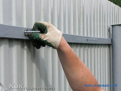 Ako urobiť plot z profilovaného plechu (profilovaný plech)