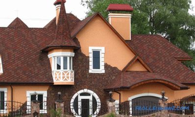 Čo je lepšia kovová alebo mäkká strecha na strechu súkromného domu