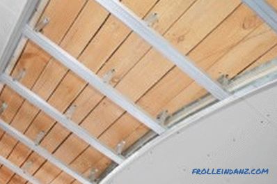 Upevnenie sadrokartónu na drevený strop: možnosti